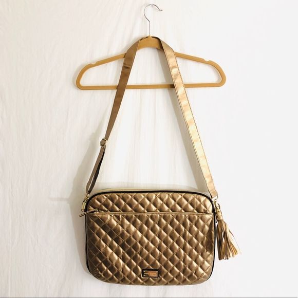 Steve Madden Metallic Gold Quilted Laptop Bag - Picture 1 of 8